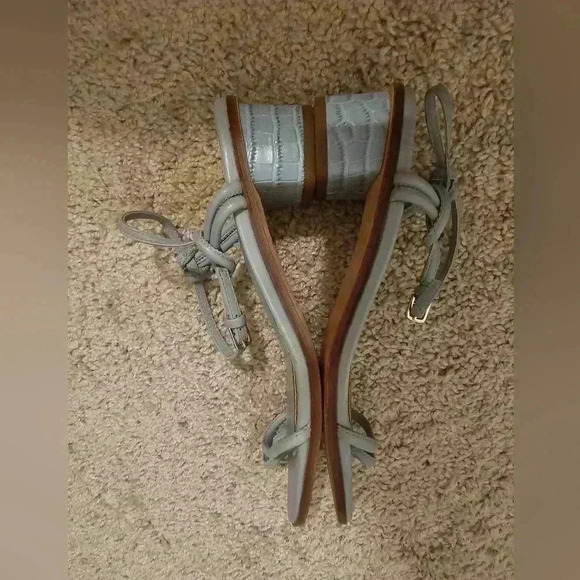 J. McLaughlin Helena Cloud Blue Sandals Size 7.5 - Picture 5 of 6